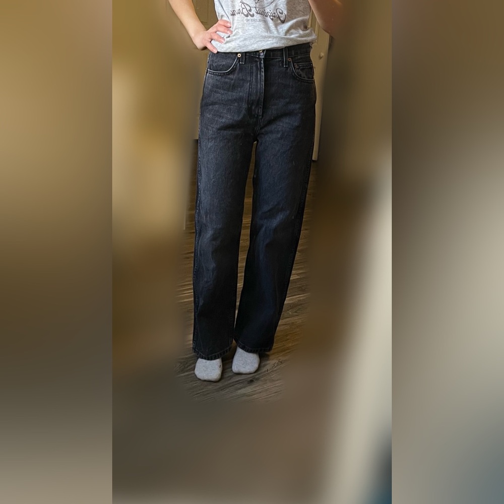 High wasted straight leg jeans